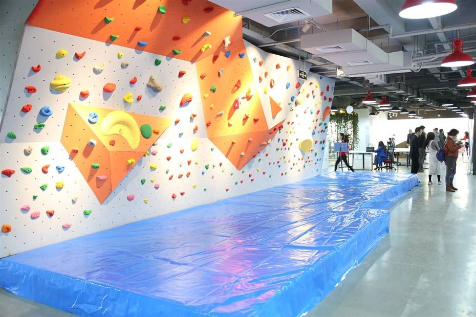 一套室內攀巖墻成本