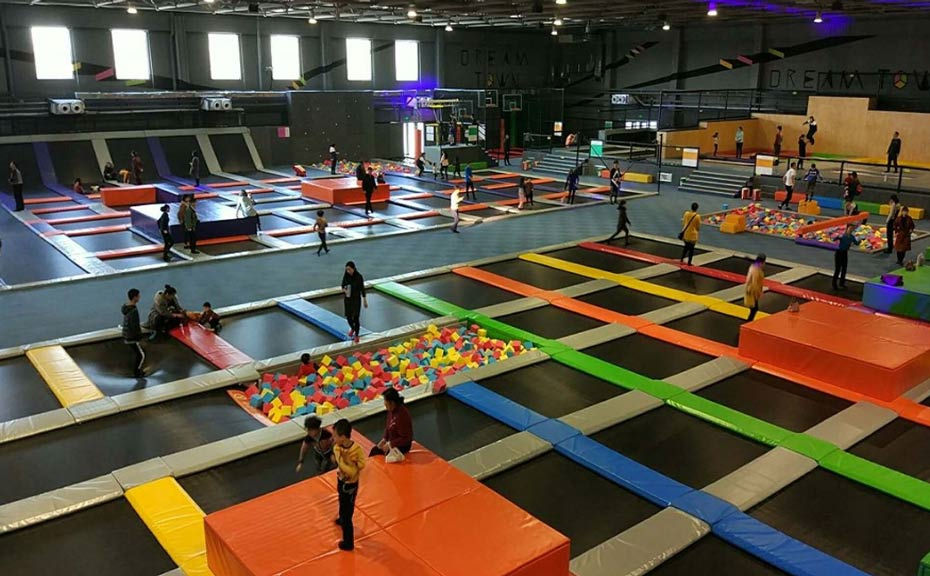 悅動蹦床館 悅動蹦床館