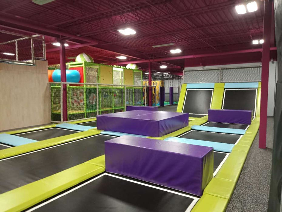 蹦床實物照片 蹦床實物照片