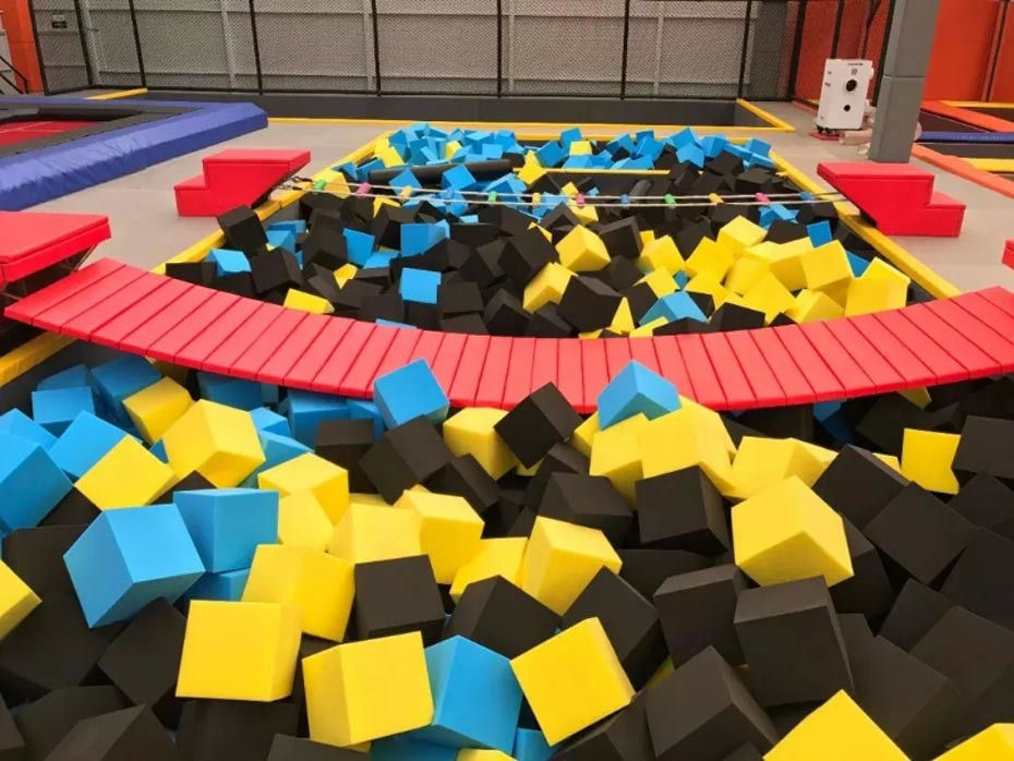 蹦床實(shí)物照片