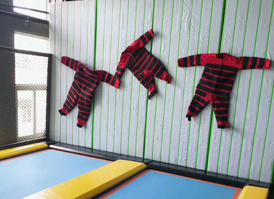 蹦床公園實物照片