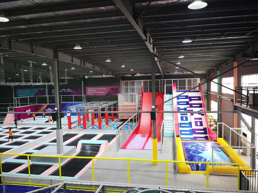 蹦床樂園 蹦床樂園